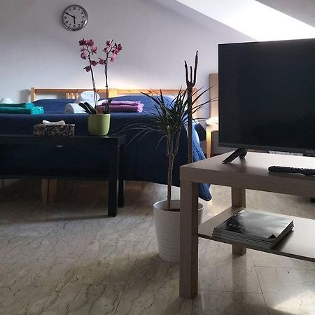 La Casa Di Marta - Ampia Ed Accogliente Mansarda In Piazza Statuto Apartment Торино Екстериор снимка