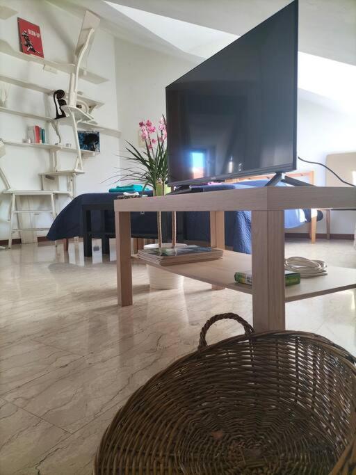 La Casa Di Marta - Ampia Ed Accogliente Mansarda In Piazza Statuto Apartment Торино Екстериор снимка